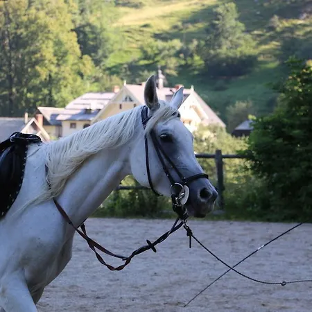 Agroturismo Makek Alpine Oasis Zgornje Jezersko