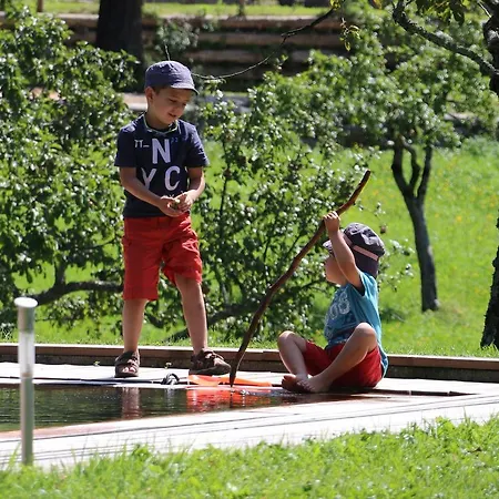 Makek Alpine Oasis Agroturismo